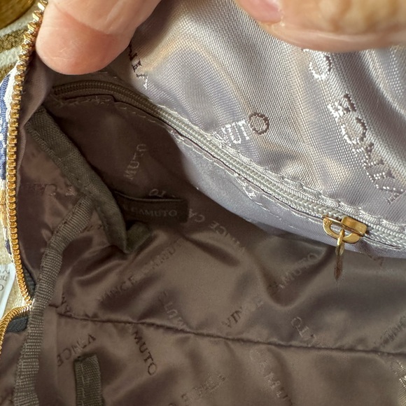 Vince Camuto Makeup Bag NWT - Picture 9 of 12